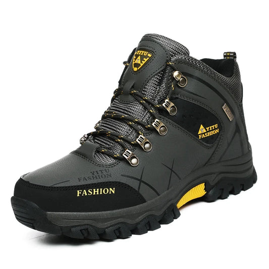 OUTDOOR TACTICAL BOOTS