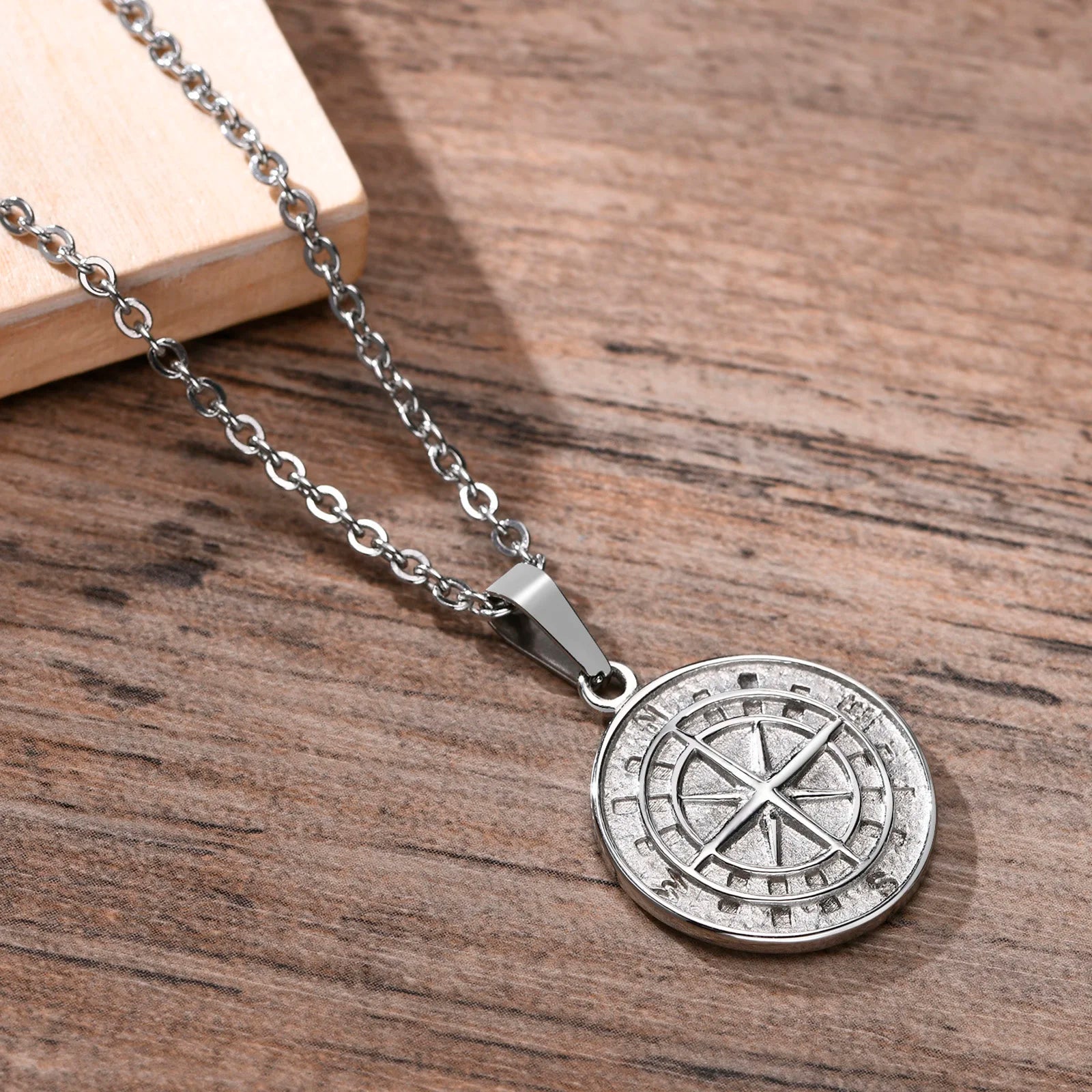 COMPASS PENDANT NECKLACE